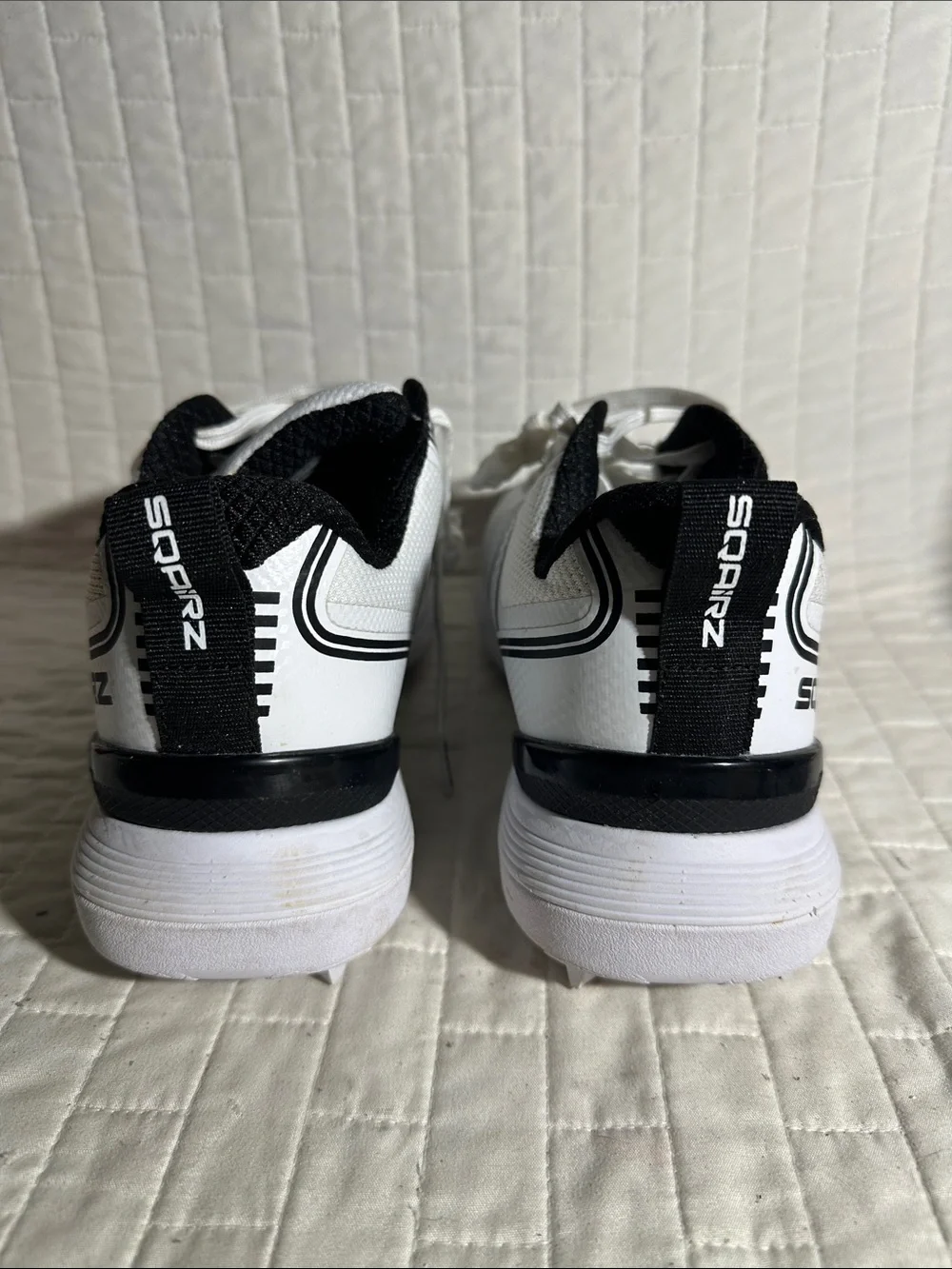 Men's White and Black Molded Baseball Softball Cleats - Lightweight Comfort